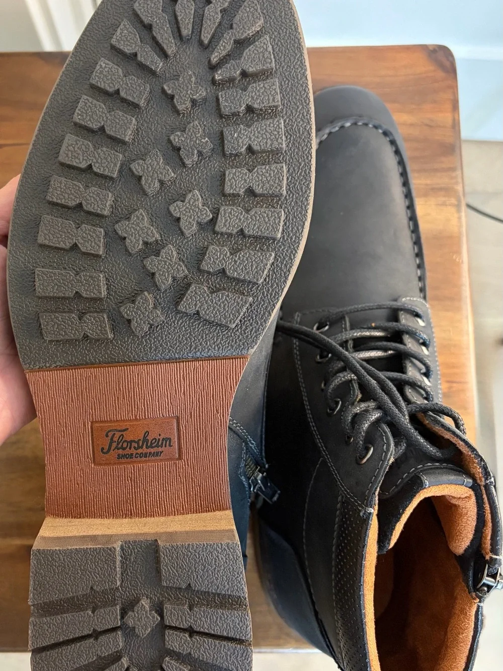 NIB Florsheim Men’s Black Leather Moc Toe Side Zip Boots. Size 10.5 M